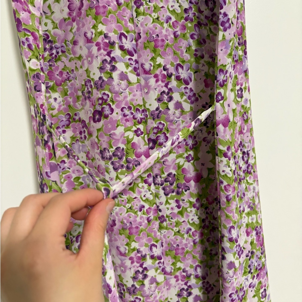 Vintage Floral Sleeveless Midi Dress in Purple and Green Size Medium - Picture 5 of 9